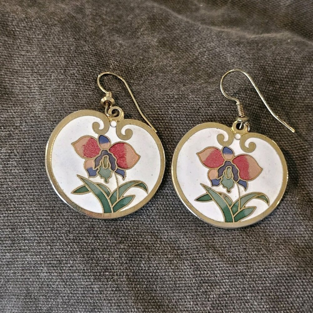 Retro Cloisonne Floral Dangle Earrings Iris Gold Tone Pierced Enameled Iris - Picture 8 of 8